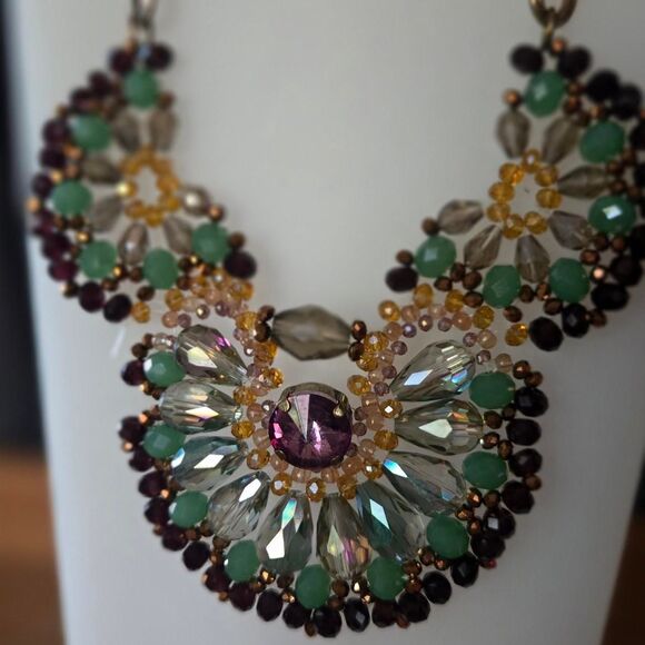 Women's multi colored crystal statement necklace - Picture 4 of 6
